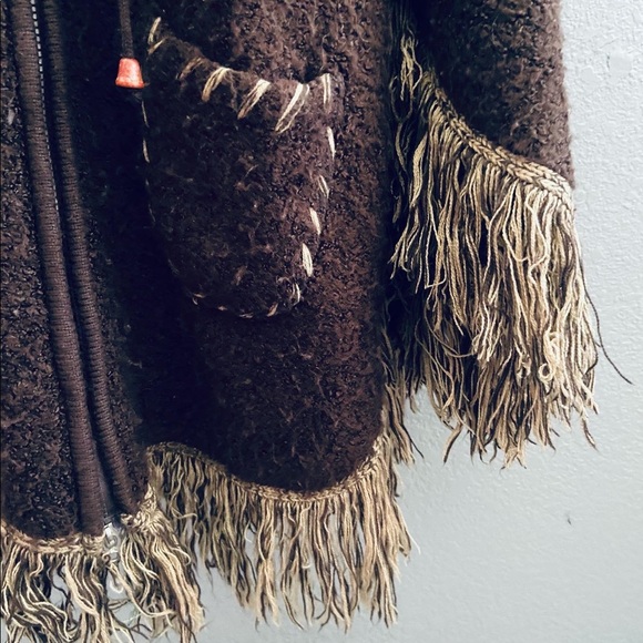 Vintage Hooded Sweater Wrap - Picture 3 of 3